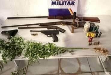 Patrulhamento Rural apreende armas e pés de maconha em sítio no interior de Alto Paraguai