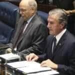 O ministro do GSI, Sérgio Etchegoyen, e o senador Fernando Collor participam da sessão solene do Senado em comemoração dos 80 anos de criação do Gabinete de Segurança Institucional (GSI) da Presidência da República.