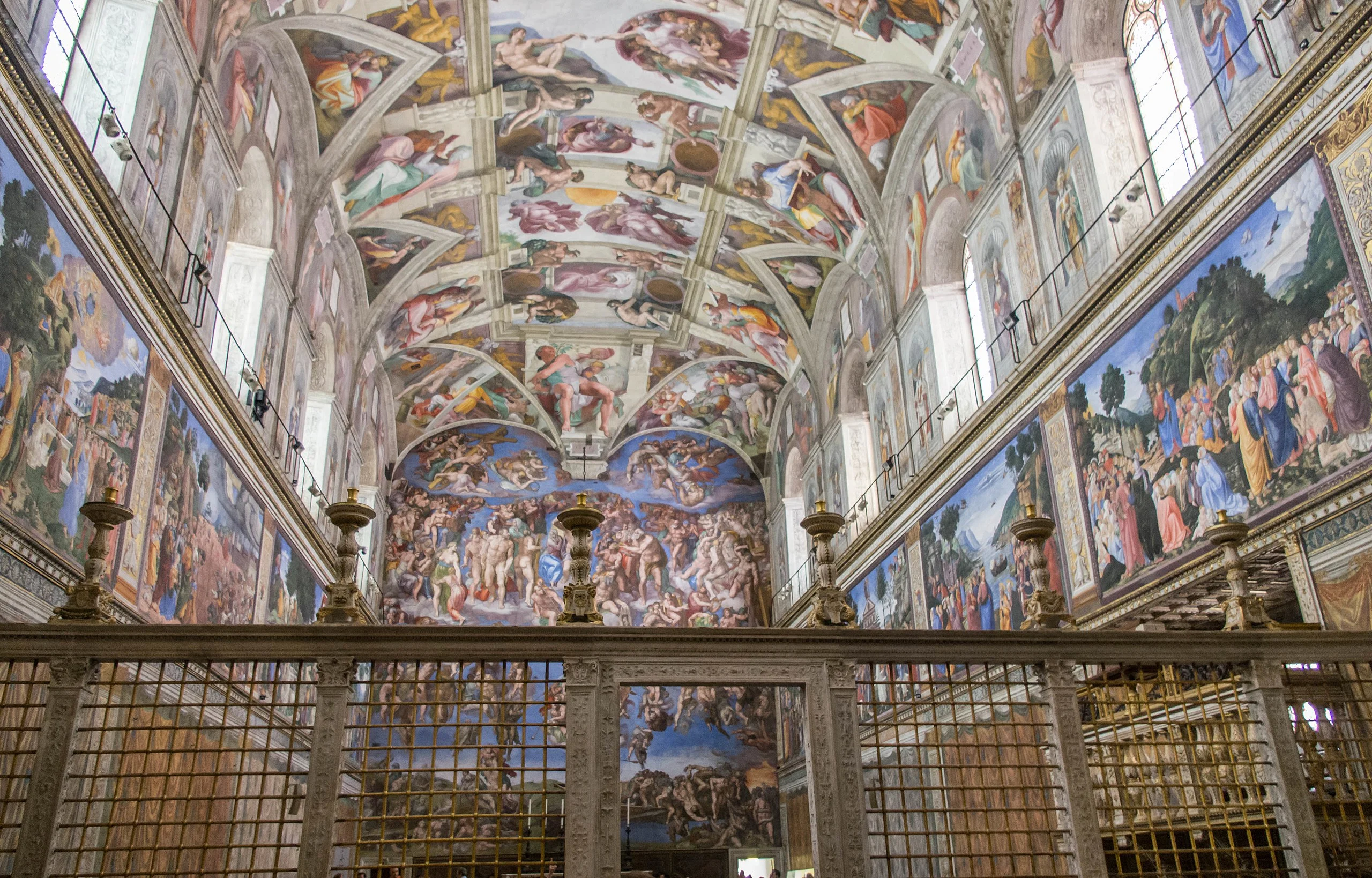 2560px-Sistine_Chapel_ceiling_.jpg