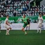 Wolfsburg x Hoffenheim: Onde assistir ao duelo que abre a penúltima rodada da Bundesliga. Imagem: Divulgação Wolfsburg