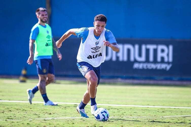 São Paulo x Grêmio: onde assistir, escalações e tudo sobre o duelo no Morumbi pelo Brasileirão. Imagem: Lucas Uebel/GFBPA São Paulo x Grêmio: onde assistir, escalações e tudo sobre o duelo no Morumbi pelo Brasileirão. Imagem: Lucas Uebel/GFBPA