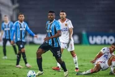 Grêmio x Red Bull Bragantino: veja onde assistir, escalações e tudo sobre o duelo na Arena. Imagem: Lucas Uebel/GFBPA