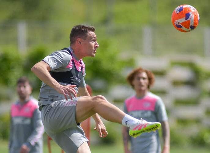 Las Palmas x Rayo Vallecano: Onde assistir e tudo sobre o duelo pela 35ª rodada de LaLiga. Imagem: Divulgação Rayo Vallecano Las Palmas x Rayo Vallecano: Onde assistir e tudo sobre o duelo pela 35ª rodada de LaLiga. Imagem: Divulgação Rayo Vallecano