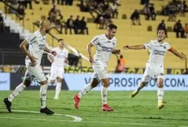 Ferroviária x Avaí: Onde assistir ao vivo, horário e escalações do duelo eletrizante da Série B. Imagem: Divulgação Ferroviária