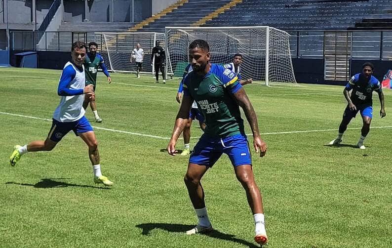 Goiás x Ferroviária: onde assistir, escalações e palpites para o duelo da Série B. Imagem: Divulgação Goiás
