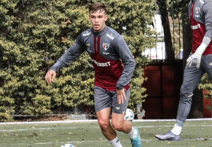 Bahia x São Paulo: Onde assistir, prováveis escalações e tudo sobre o duelo da 11ª rodada do Brasileirão. Imagem: SPFC