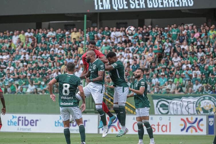 Atlético-GO x Goiás: Onde assistir, análise, escalações e tudo sobre o clássico da Série B. Imagem: Bruno Corsino/Atlético-GO Atlético-GO x Goiás: Onde assistir, análise, escalações e tudo sobre o clássico da Série B. Imagem: Bruno Corsino/Atlético-GO