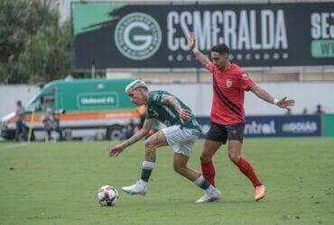 Atlético-GO x Goiás: Onde assistir, análise, escalações e tudo sobre o clássico da Série B. Imagem: Bruno Corsino/Atlético-GO