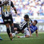 Clássico Mineiro: onde assistir Cruzeiro x Atlético-MG ao vivo neste domingo. Imagem: Pedro Souza/Atlético