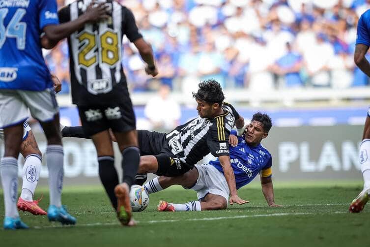 Clássico Mineiro: onde assistir Cruzeiro x Atlético-MG ao vivo neste domingo. Imagem: Pedro Souza/Atlético