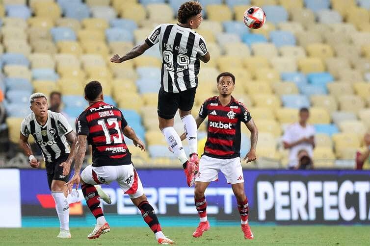 Flamengo x Botafogo ao vivo: onde assistir, escalações e tudo sobre o clássico. Imagem: Vitor Silva/BFR Flamengo x Botafogo ao vivo: onde assistir, escalações e tudo sobre o clássico. Imagem: Vitor Silva/BFR