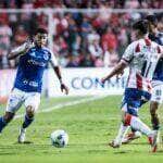 Cruzeiro x Unión Santa Fe: Onde assistir ao vivo e as escalações do confronto pela Sul-Americana. Imagem: Gustavo Aleixo/Cruzeiro