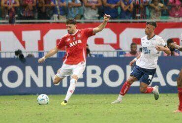 Internacional x Bahia: Onde assistir ao vivo e as escalações para o duelo decisivo na Libertadores. Imagem: Ricardo Duarte/SCI