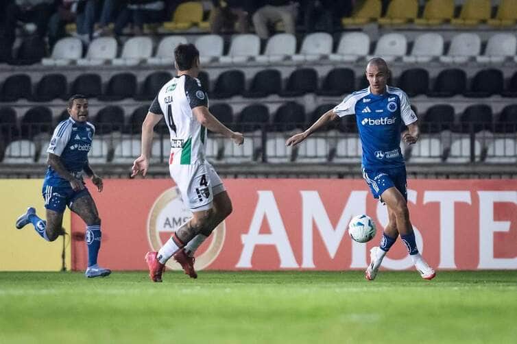 Cruzeiro recebe o Palestino no Mineirão: onde assistir ao vivo e prováveis escalações pela Sul-Americana. Imagem: Gustavo Aleixo/Cruzeiro
