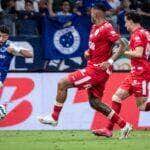 Vila Nova x Cruzeiro: Onde assistir, escalações e tudo sobre o duelo decisivo na Copa do Brasil. Imagem: Gustavo Aleixo/Cruzeiro