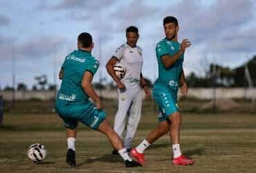 Onde assistir Cuiabá x Operário-PR AO VIVO: horário, escalações e tudo sobre o confronto da Série B. Imagem: AssCom Dourado