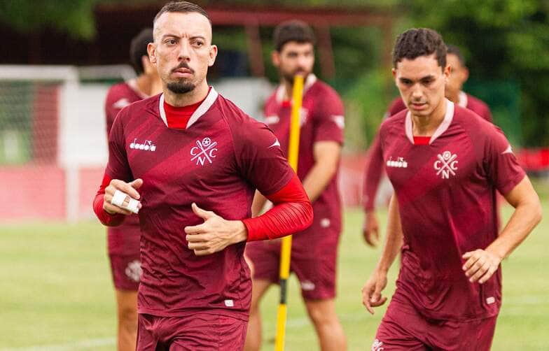 Náutico x São Paulo: Onde assistir, escalações e o que está em jogo na Copa do Brasil. Imagem: Gabriel França/Náutico