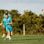 Cuiabá x Vila Nova: onde assistir, escalações e tudo sobre o duelo decisivo na Série B. Imagem: AssCom Dourado