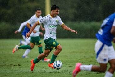 Athletic x Cuiabá: Onde assistir, análise, escalações e palpite para o confronto da Série B. Imagem: AssCom Dourado