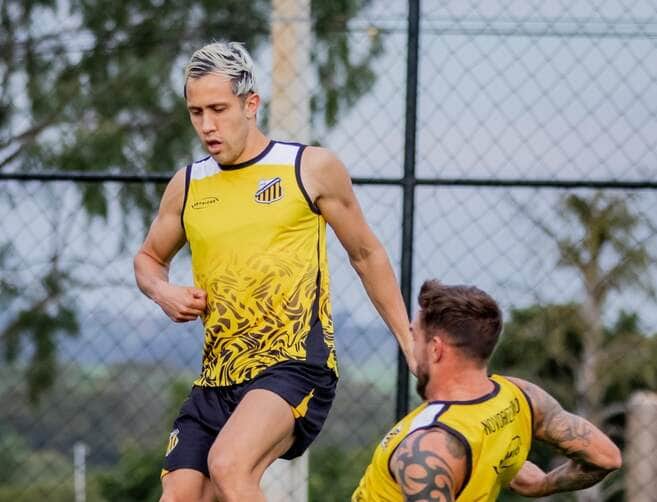 Vila Nova x Novorizontino: onde assistir, prováveis escalações e tudo sobre o duelo direto pelo G-4 da Série B. Imagem: @basso.fotografia Novorizontino