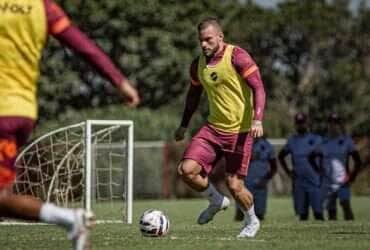 Vila Nova x Athletico: onde assistir, escalações e tudo sobre o confronto pela Série B. Imagem: @betocorreaphoto