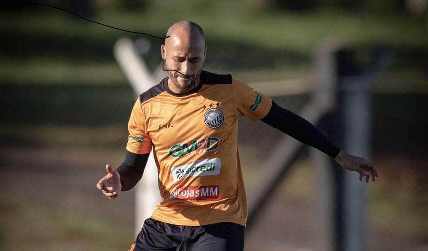 Operário x América-MG: Onde assistir, escalações e tudo sobre o duelo pela Série B 2025. Imagem: @enzobinotto OFEC