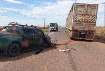 Camionete colide violentamente na traseira de caminhão na MT-249 em Nova Mutum