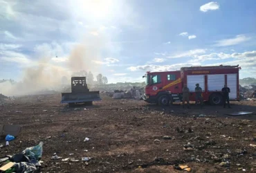 Ação conjunta combate queimadas em lixão de Confresa
