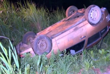 Carro capota em Mato Grosso ao desviar de caminhão sem sinalização na MT-423