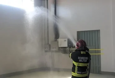 Princípio de incêndio atinge sistema fotovoltaico em empresa de Mato Grosso