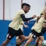 Vitória x Defensa y Justicia: Onde assistir, escalações e tudo sobre o duelo decisivo na Sul-Americana. Imagem: Emictor Ferreira EC Vitória