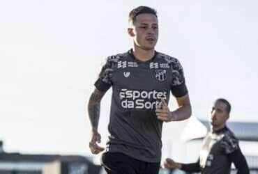 Ceará x Sport: Onde assistir, escalações e tudo sobre o duelo na Arena Castelão. Imagem: Felipe Santos Ceará SC