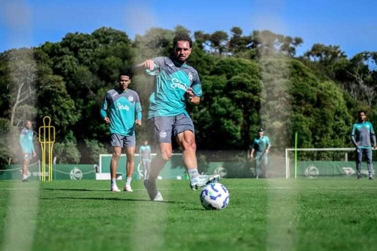 Juventude x Atlético-MG: Onde assistir, momento das equipes e prováveis escalações para o duelo da 7ª rodada do Brasileirão. Imagem: Fernando Alves ECJ