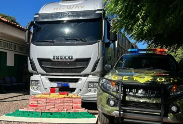 Caminhão lotado de entorpecentes é apreendido em Mato Grosso; 105 kg de cocaína saem de circulação