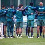 Coritiba x Avaí: Onde assistir, escalações e tudo sobre o confronto da Série B. Imagem: JP Pacheco Coritiba