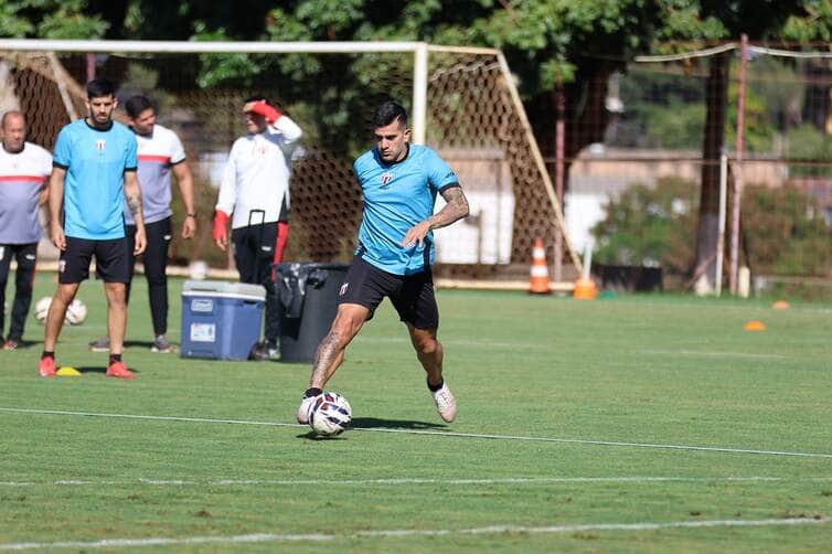Botafogo-SP x CRB: onde assistir, escalações e estreia de técnico na Série B. Imagem: João Victor Cristovão Agência Botafogo