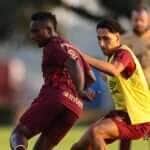 Athletico-PR x Chapecoense: onde assistir, escalações e tudo sobre o duelo decisivo pela Série B. Imagem: José Tramontinathletico.com.br