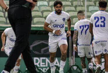 Paysandu x Goiás ao vivo: onde assistir, escalações e palpites para o duelo decisivo na Série B. Imagem: Matheus Vieira Paysandu