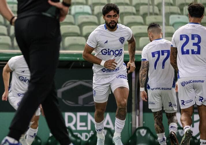 Paysandu x Goiás ao vivo: onde assistir, escalações e palpites para o duelo decisivo na Série B. Imagem: Matheus Vieira Paysandu
