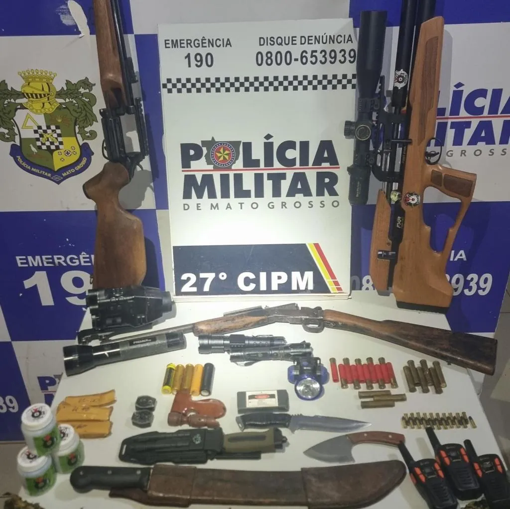 Patrulha da Polícia Militar intercepta veículo com armas e equipamentos de caça na zona rural de Mato Grosso