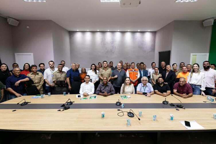 Prefeitura de Cuiabá lança frente de ações contra queimadas em parceria com Bombeiros