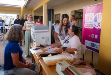 Primeira-dama participa de mutirão e inaugura escola em Mato Grosso