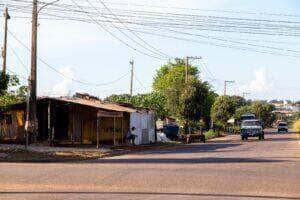 Rondonópolis deve retirar barracos de área empresarial por determinação do Ministério Público de Mato Grosso