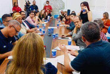 Servidores da educacao de Varzea Grande recebem reajuste salarial de 627 -CenárioMT