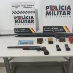 Homem é preso com armas e munições após ameaçar esposa e filho em Tangará da Serra (MT)