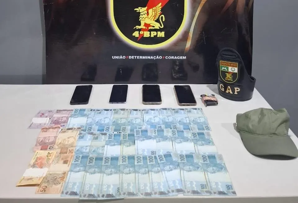 Suspeitos de roubo são presos em Várzea Grande e R$ 2,7 mil são recuperados