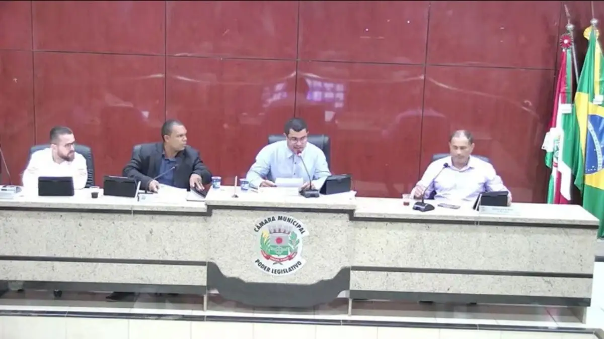 Vereadores de Mirassol D’Oeste aprovam verba indenizatória no valor de R$ 4.450 mensais para os 13 parlamentares