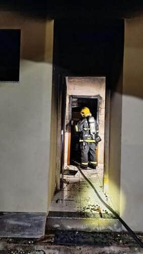 Corpo de Bombeiros age rápido e evita propagação das chamas; não houve vítimas, apenas danos materiais