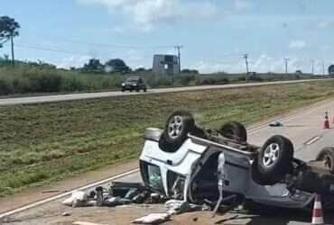 Adolescente de 14 anos é arremessado e morre em capotamento na BR-364, em Mato Grosso