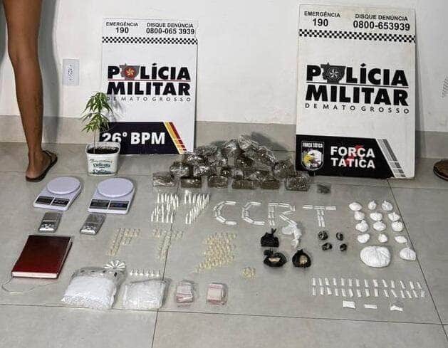 Durante ação da Força Tática e alunos do Curso Rotam, menor foi apreendida com grande quantidade de entorpecentes e levou os policiais até outra integrante da facção criminosa